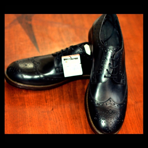 COPY - Zara Man Men's black Leather Wingtips - Picture 1 of 2